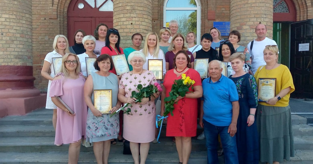 Українці ніколи не змінюють традицій. У Ніжині відбулася серпнева освітянська конференція