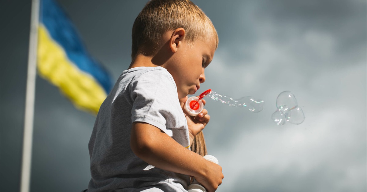 БФ “Діти Героїв” допомагає дітям, які втратили одного або обох батьків