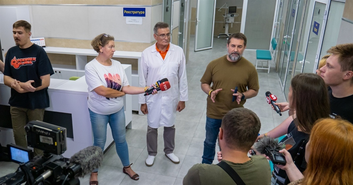 У Дніпрі запрацювала обласна лікарня Луганщини. Дивіться репортаж з відкриття двічі переселенки