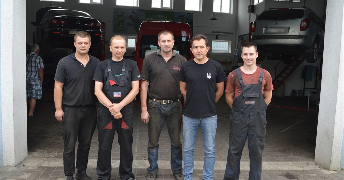 Через руки майстрів однієї СТО у Переяславі пройшло понад 20 автомобілів для фронту