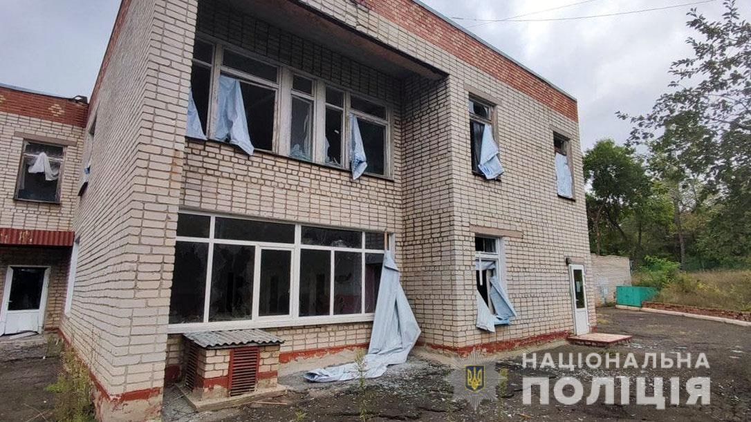 Окупанти обстріляли дитячий садок у Нью-Йорку. Так він зараз виглядає. 