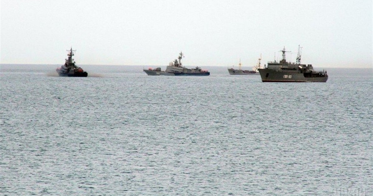 У Чорному морі чергують три кораблі рф
