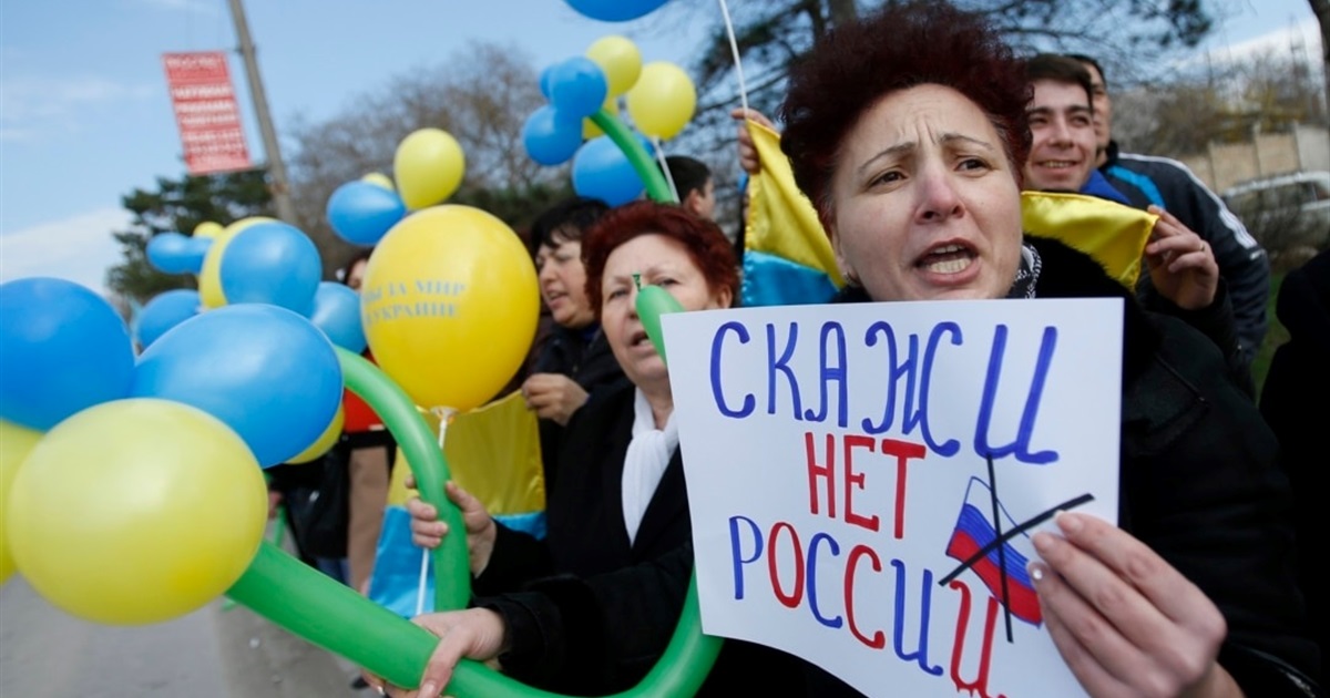 "Референдумы" в Донецке и Луганске. Что происходит и как ответят (и уже ответили) организаторы
