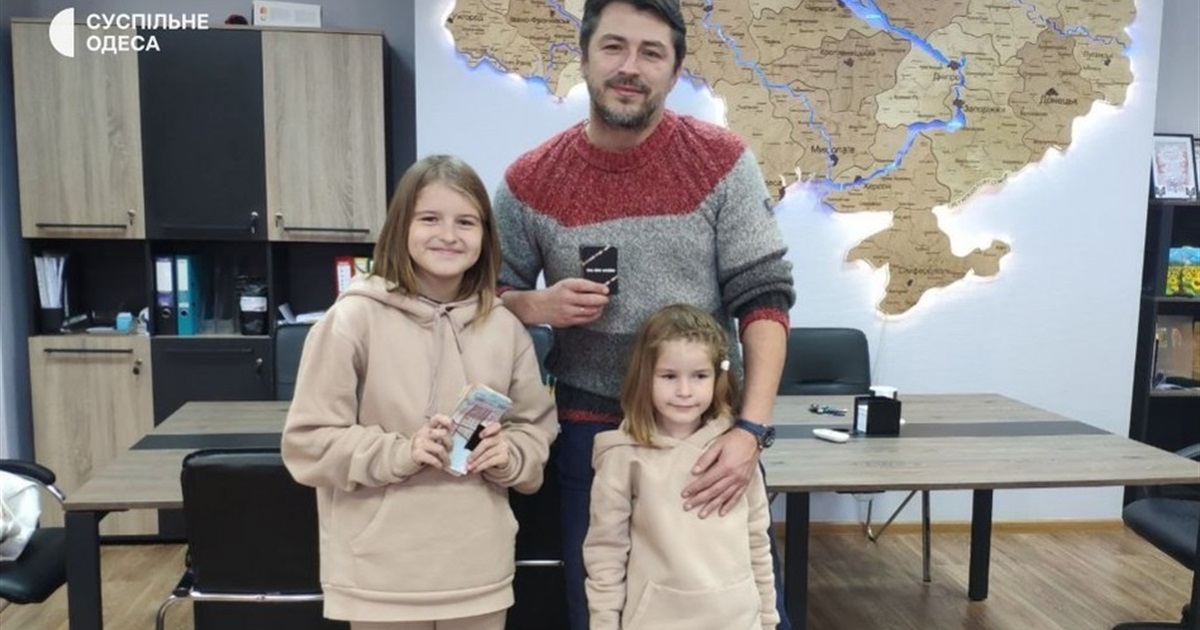 Дівчинка з Одещини зібрала для військових 31 тисячу гривень, граючи у географічну вікторину