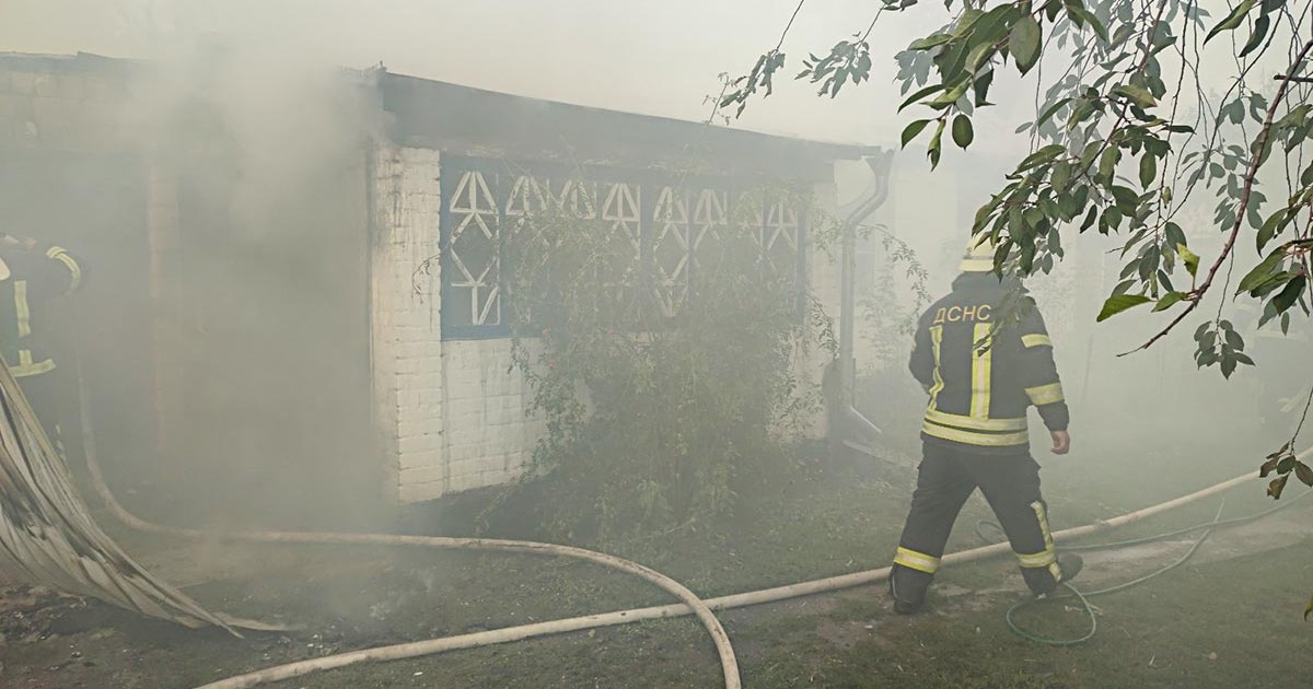 Пожежа в Шубівці Кагарлицької МТГ: господар отримав опіки