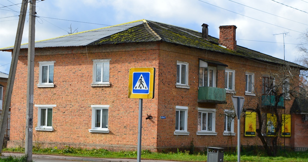 Керівник Корюківської ЖЕК переконаний, що життя під одним дахом змусить людей подружитися