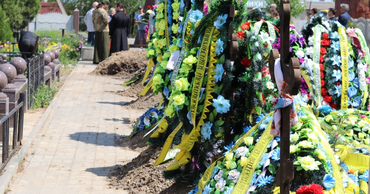 Звання «Почесного громадянина міста Нікополя» посмертно присвоєно 37 військовослужбовцям