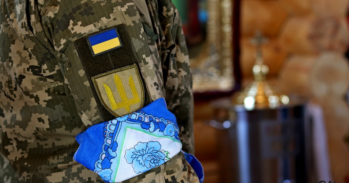 У Нікополі простилися із захисниками України Віктором Касьяненком та Сергієм Соловйовим