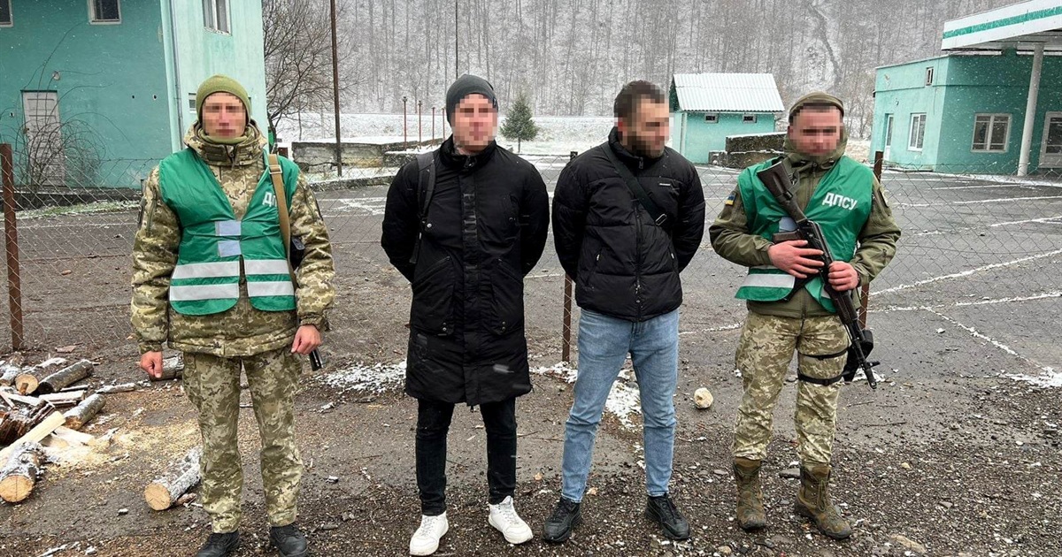 Обгорнені у харчову плівку та з дитячими кругами: двоє жителів Одещини хотіли втекти до Румунії