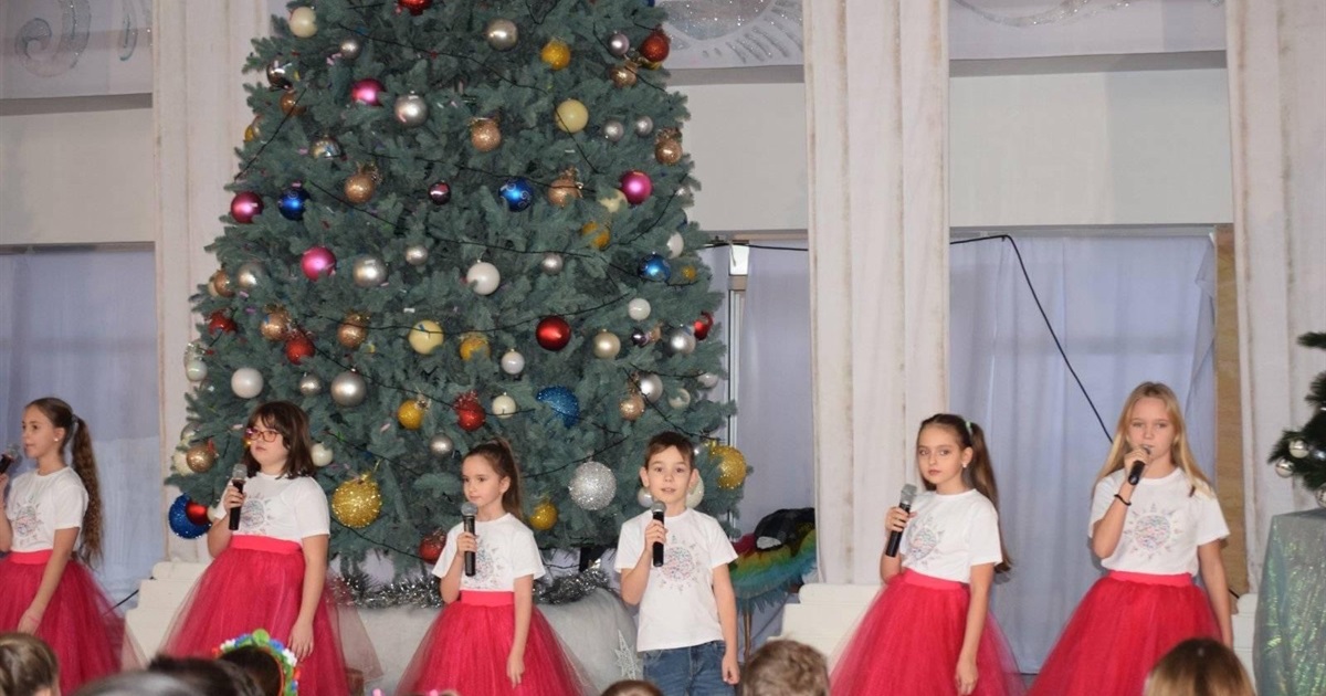 В Южному розпочалися новорічні ранки для дітей (ФОТО)