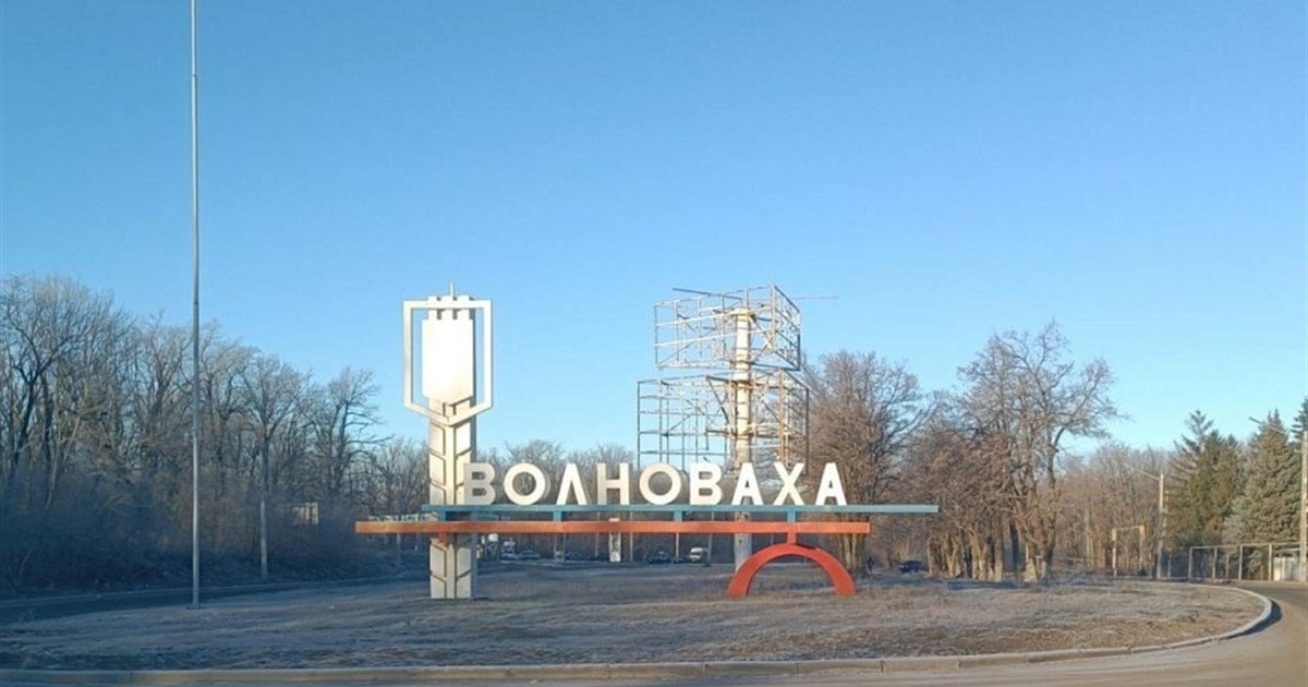 Окупанти перетворили Волноваху у військовий штаб: що відбувається в тилу військ рф