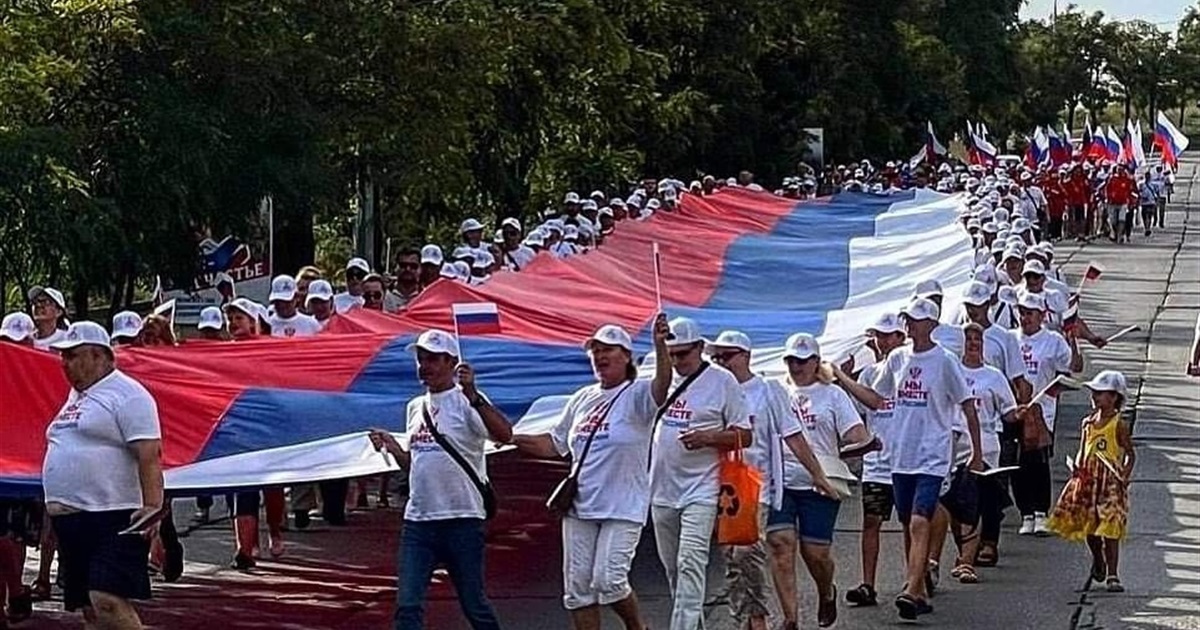 Чи багато колаборантів та любителів руського миру в окупованому Бердянську?