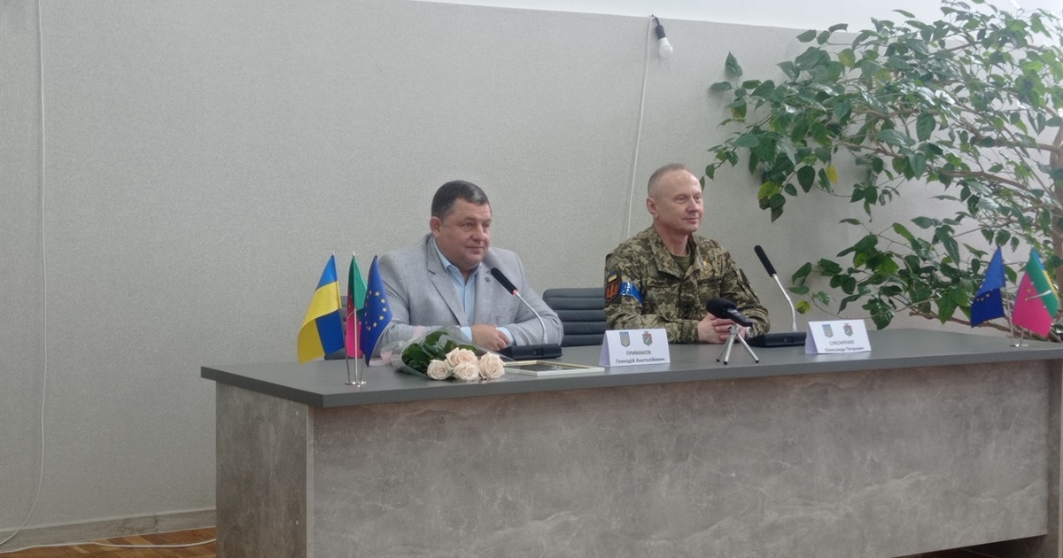 Меняни прийшли на зустріч із земляком-героєм