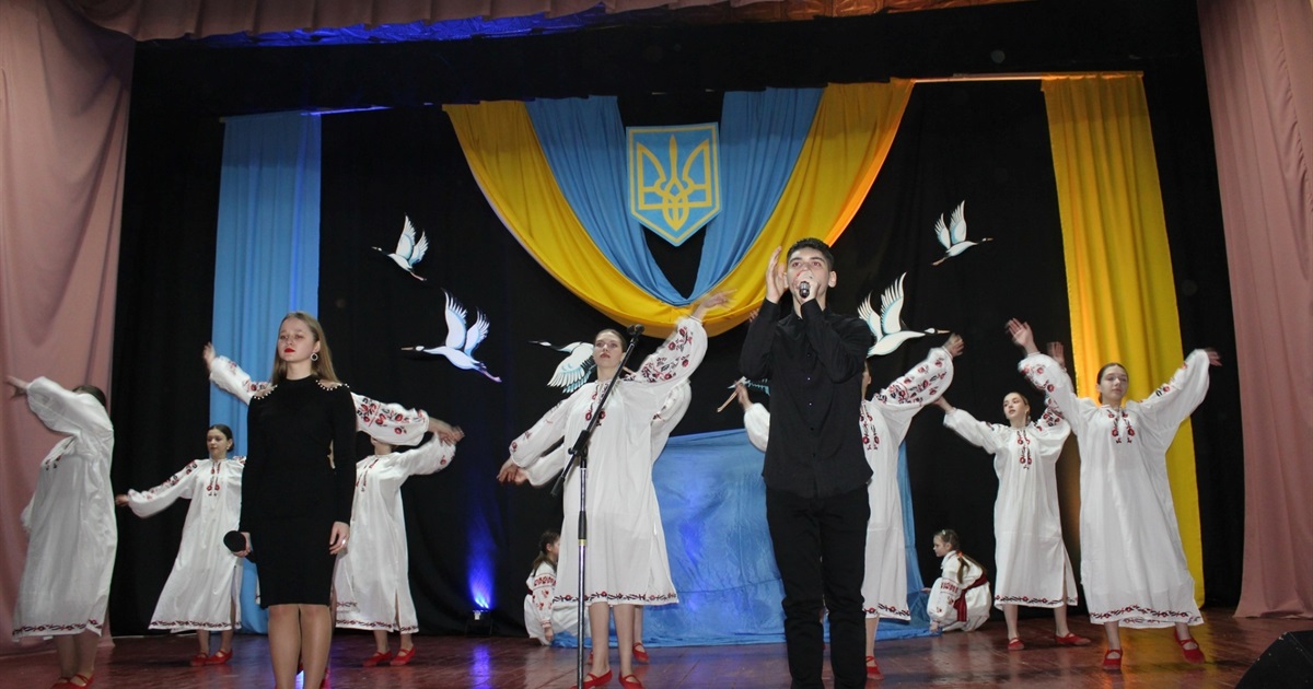 Новини воєнного часу. Старокостянтинівщина. Вечір пам’яті, розмальовані гільзи, читацький майданчик