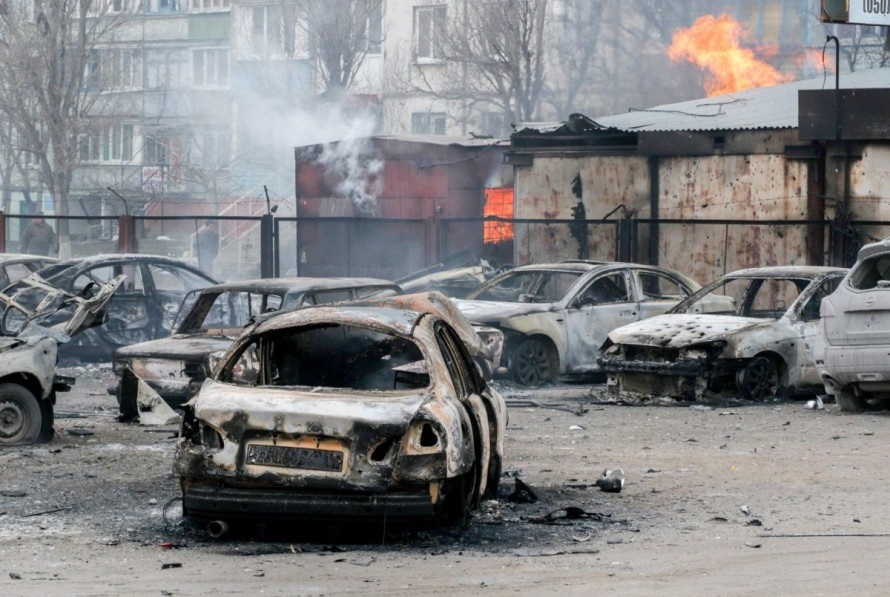 24 лютого 2015 року росіяни обстріляли мікрорайон Східний