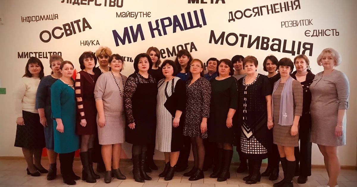Зі святом Весни та жінки! Українки, ви- неймовірні!
