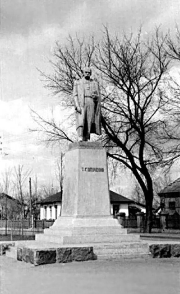 Пам'ятник Шевченкові (1959 р.).