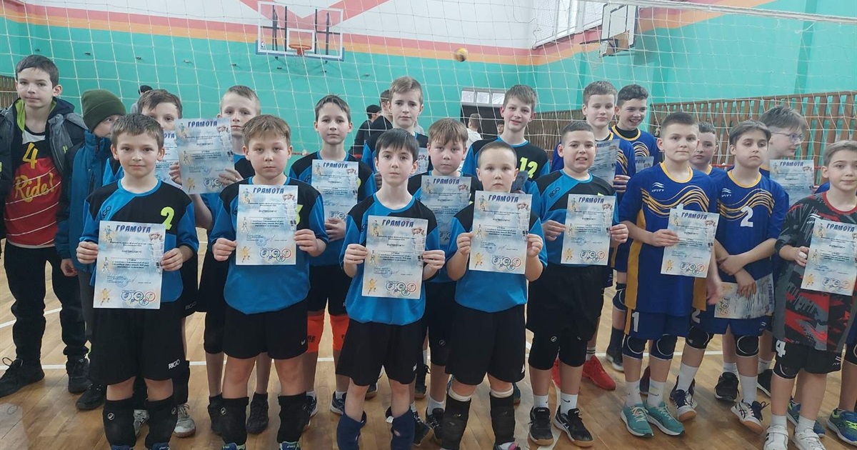 Старокостянтинів приймав обласний чемпіонат з волейболу: наші — срібні призери
