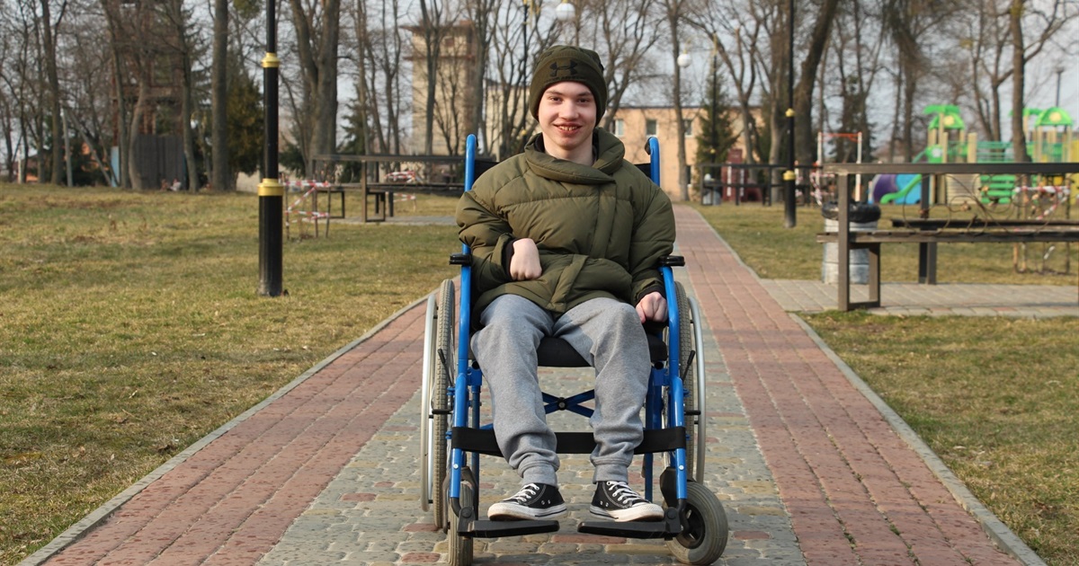 Олег Сергачов: "Я знаю чого хочу від життя, тому крок за кроком йду до своєї мети"