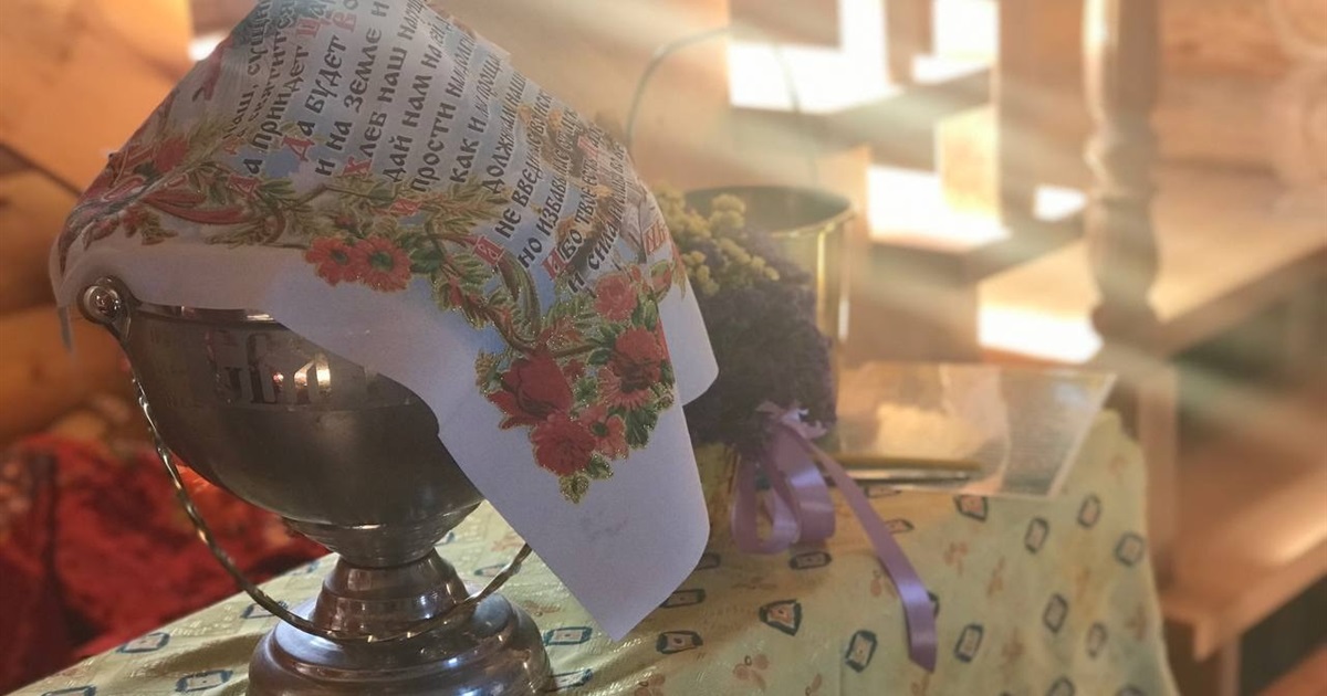 Свято Благовіщення у нікопольському храмі Калнишевського: фоторепортаж