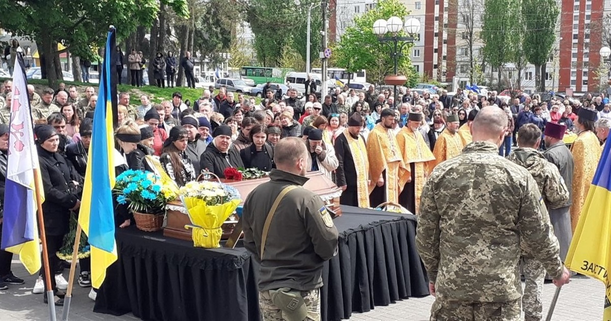 Українці прощаються з Героями, які загинули у Волноваському районі. Про ситуацію на сьогодні