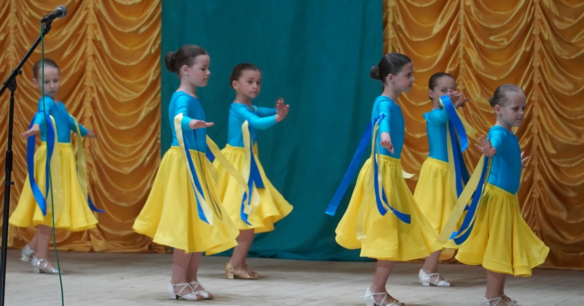 «Мені сьогодні дуже важливо виступати на цій сцені». Чому юні городоччани так чекали 1 червня