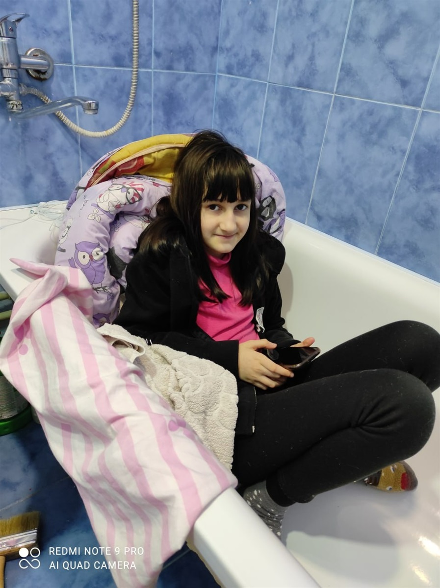 У перші дні війни родина Євгенії вже жила в коридорі та ванній кімнаті. 