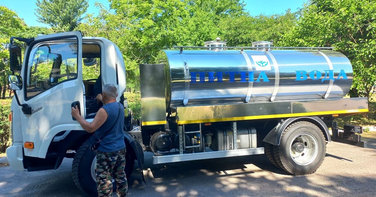 Комунальне підприємство «Черкасиводоканал» відправило у Нікополь автоцистерну