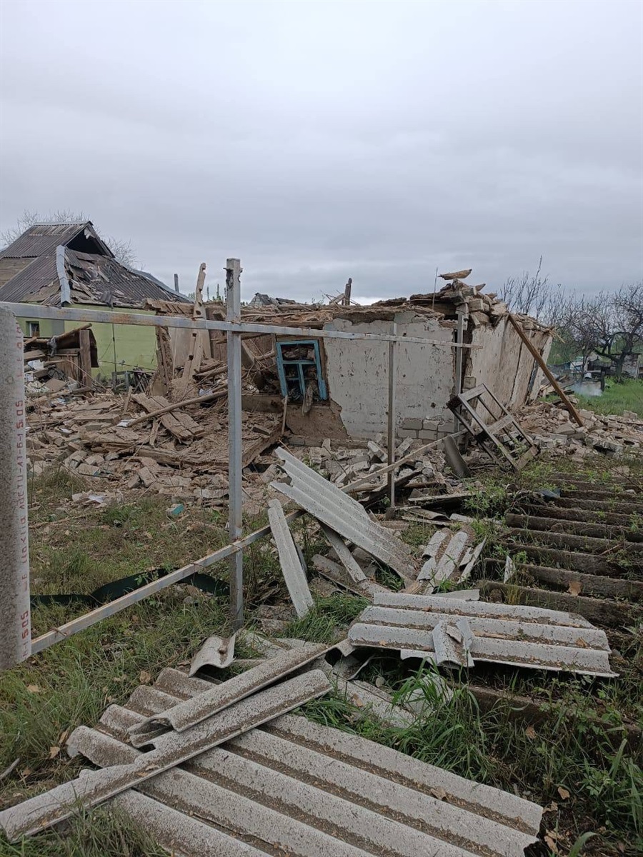 Пошкодженй приватний житловий будинок внаслідок бойових дій