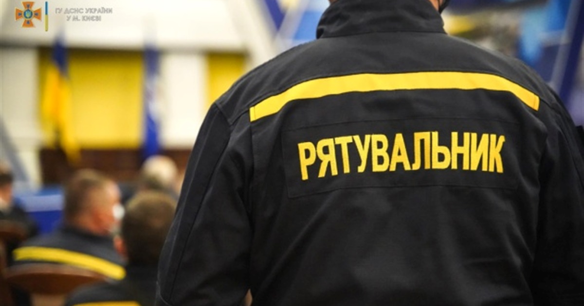 На Черкащині рятувальники допомогли жінці дістатися з підвалу