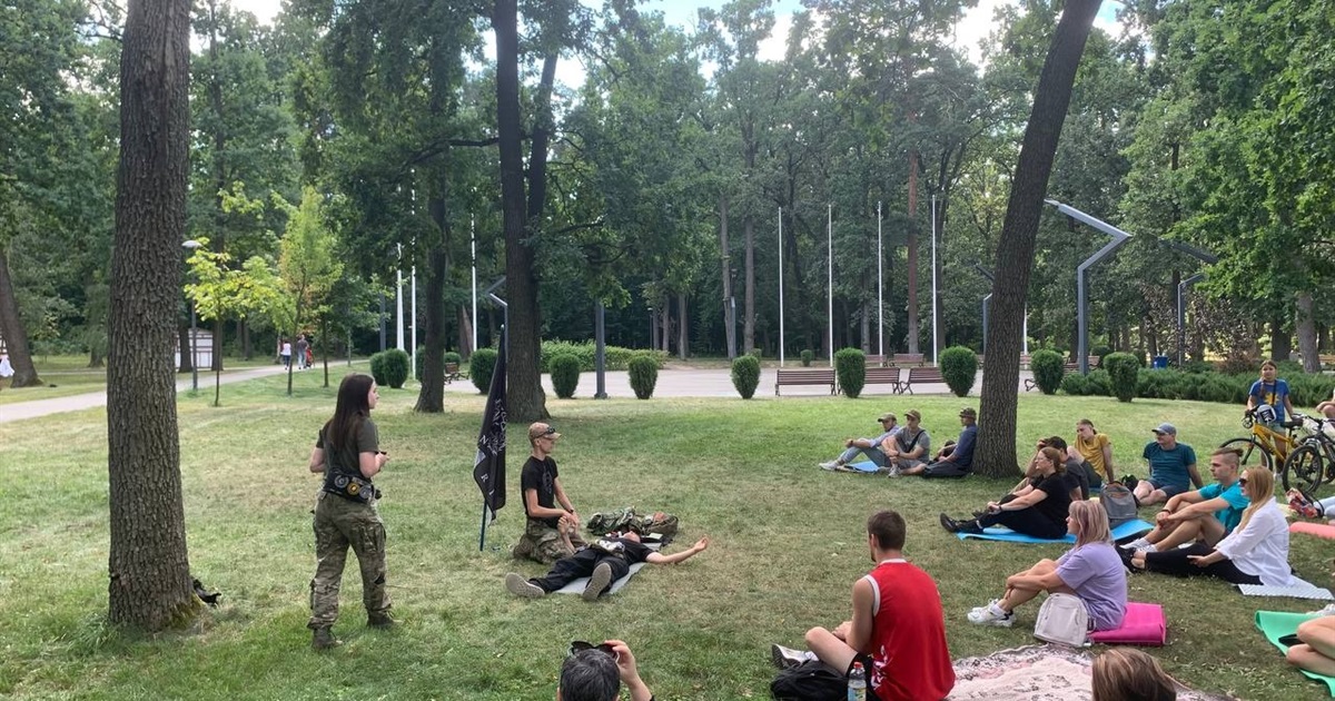 У Бучі Інструктори “Азову” провели заняття з домедичної допомоги та тактичної медицини