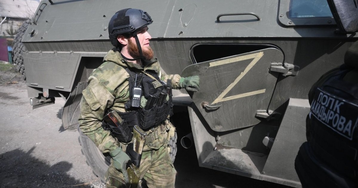 До Волновахи понаїхало кадирівців, а місцеві колаборанти жаліються на окупантів — військовий блогер