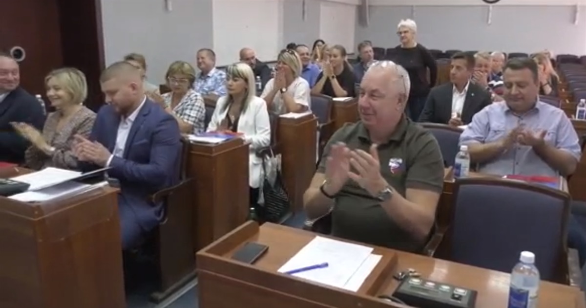 У Бердянську депутати-колаборанти провели першу сесію