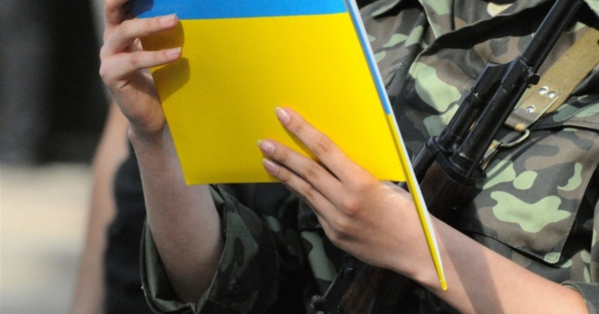 Що зміниться з 1 жовтня: призовників та жінок-медпрацівниць - на облік, водіям - увімкнути фари
