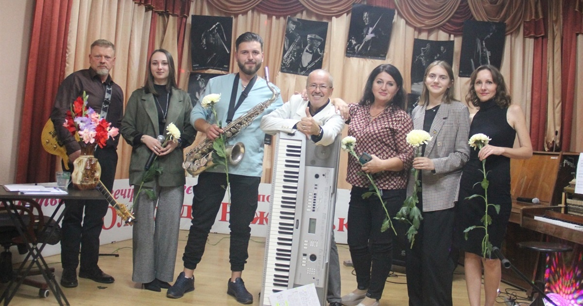 У Калинівській музичній школі відбувся вечір джазу: здійснилася мрія Олександра Рожанського