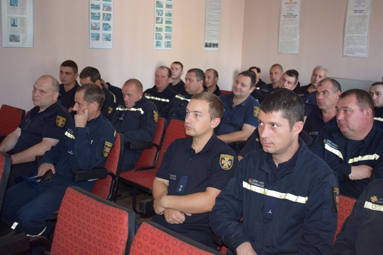 Балтські рятувальники з цікавістю слухали виступи Надії Лєнц і Вікторії Волошиної