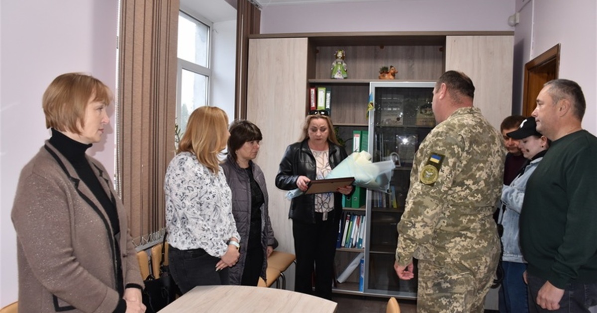 Відзнаки від Президента України і Харківського університету вручили дружині загиблого пілота
