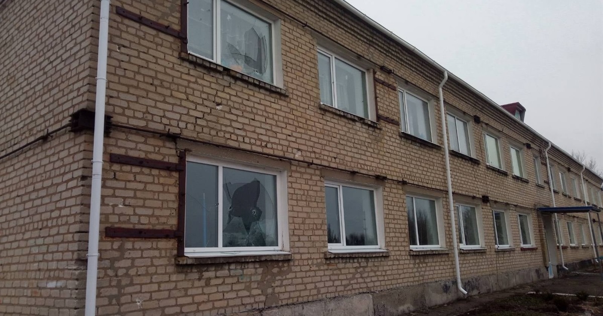 «Було байдуже на обстріли, ми бігли за дітьми». Історія врубівчанки, ставшою свідком обстрілу ліцею