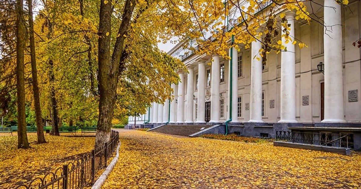 Ніжинський державний університет прекрасний завжди...