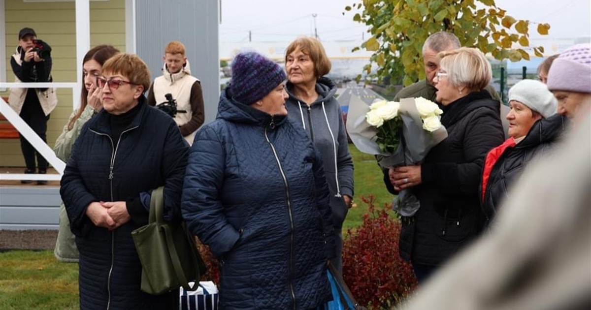 У Макарові відкрили "Чудо містечко" та вручили переселенцям ключі від безкоштовних квартир