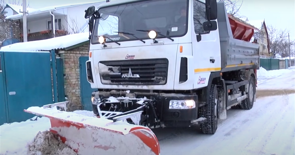 На Київщині очікується погіршення погоди: як комунальники Бучі та Ірпеня готуються до зими