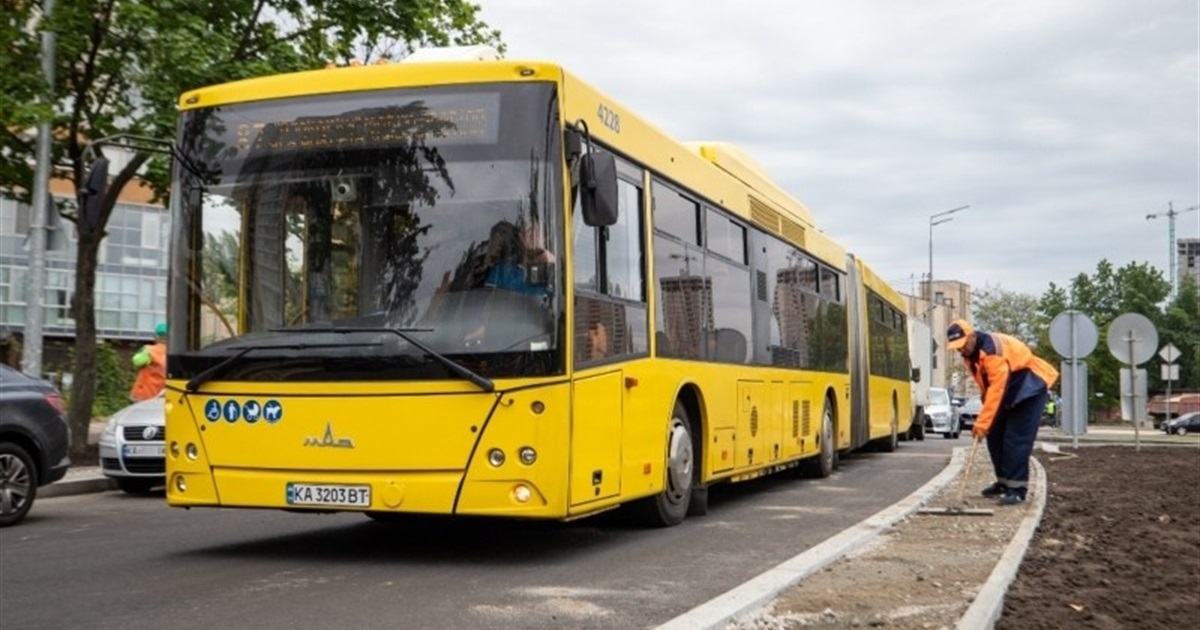 У мікрорайоні “Синергія” запустять автобус до ліцеїв: розклад