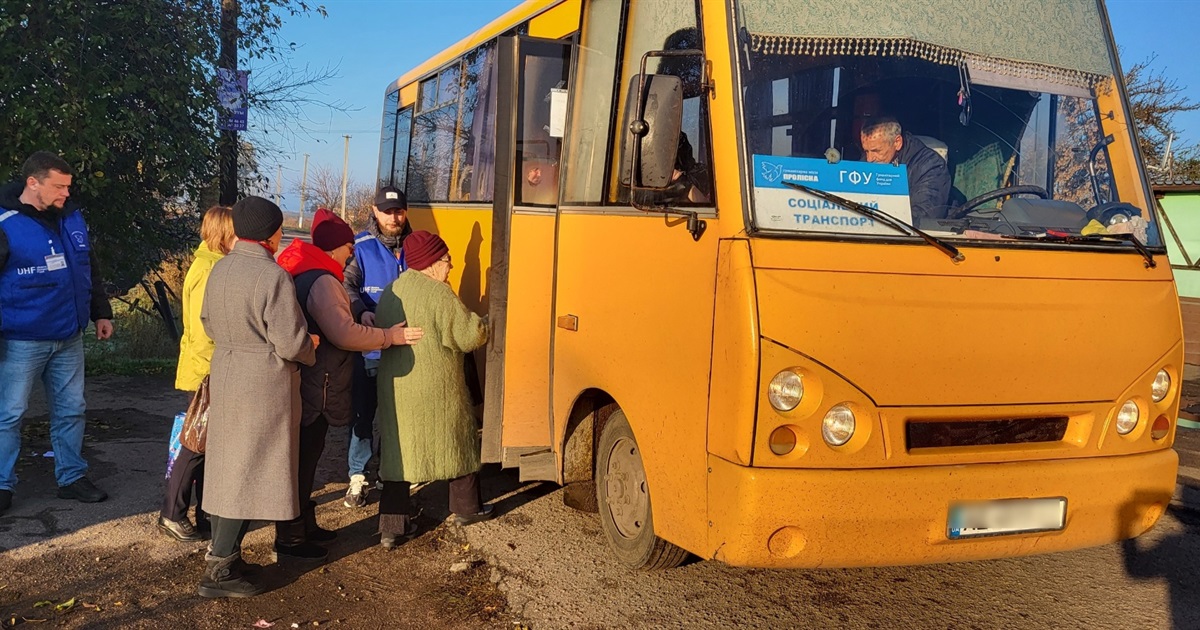 На Нікопольщині відкрили соціальний автобусний маршрут від благодійників: подробиці