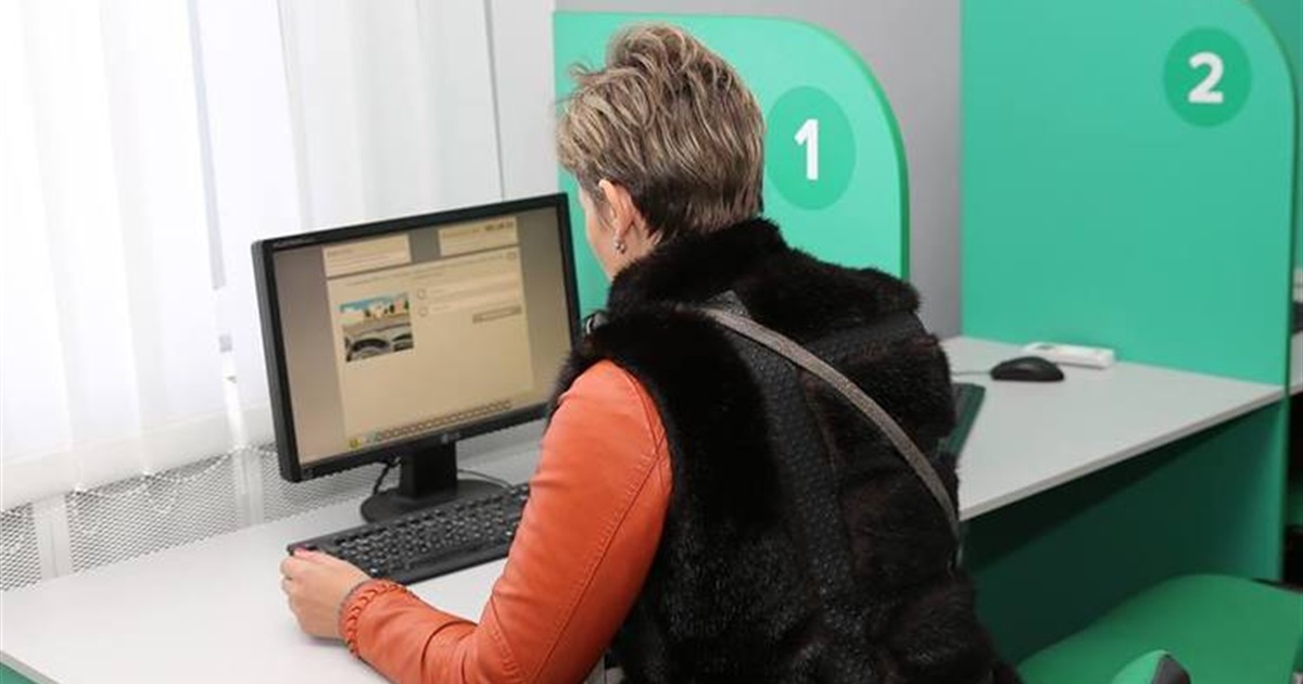 Дозволено складати теоретичний іспит без обов’язкового навчання в автошколі