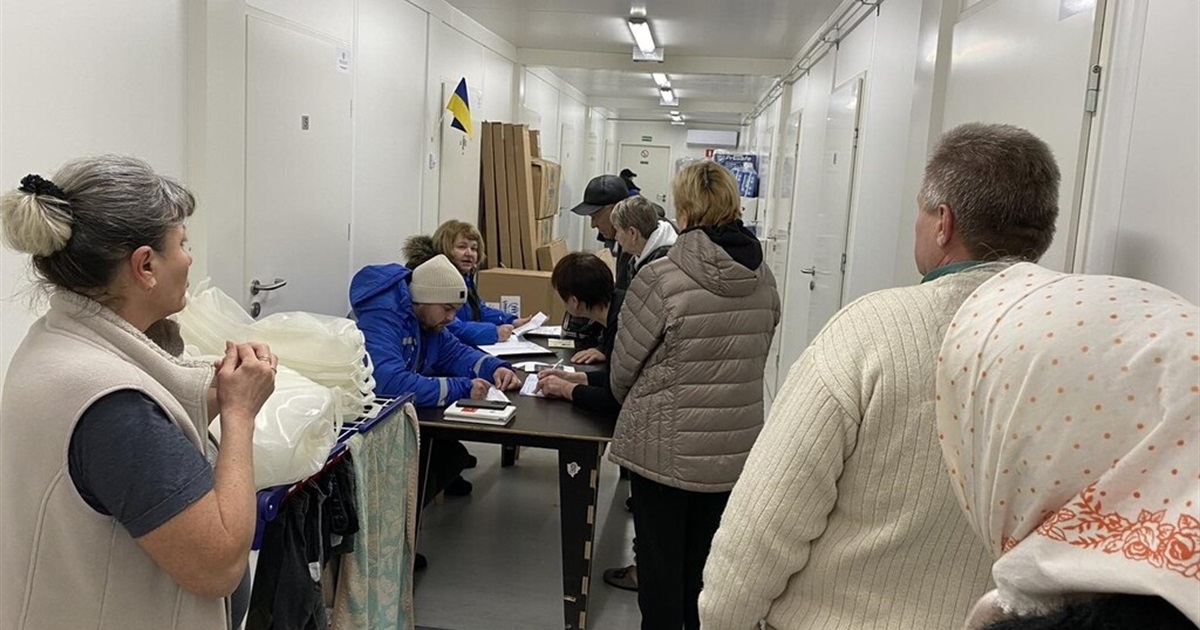 Теплі речі та побутова техніка: жителі модульних містечок Бучанської громади отримали допомогу