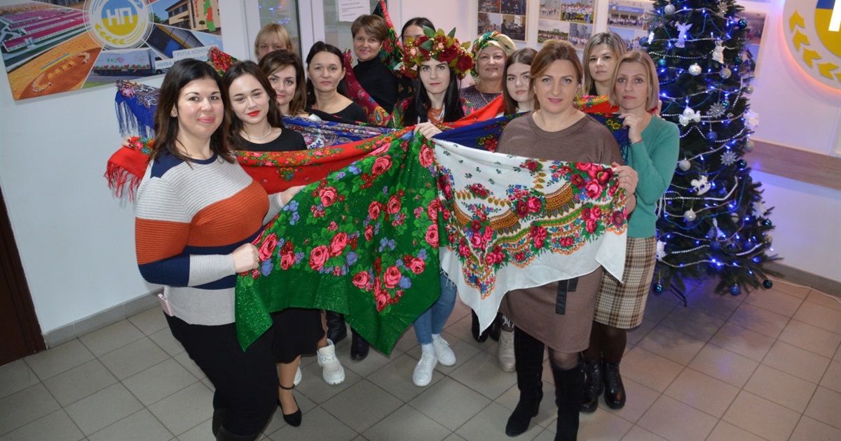 Берегині Переяславщина відзначили День української хустки: фотопідбірка із соцмереж