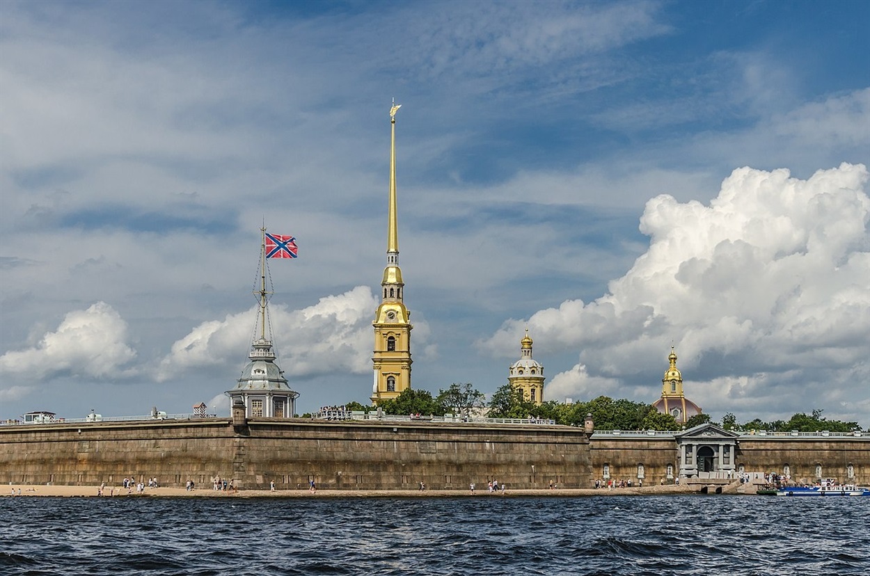 ПетроПавлівська фортеця у Санкт-Петербурзі