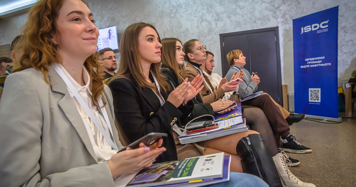 В Ірпені пройшов форум про відновлення України, де молодь поділилась своїми ідеями