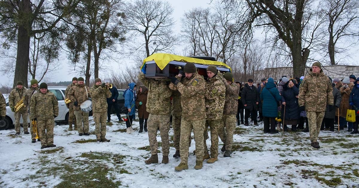 Догоріла свічка життя воїна Леоніда Кардаша: загинув захисник із Києва, якого поховали в Очеретяному