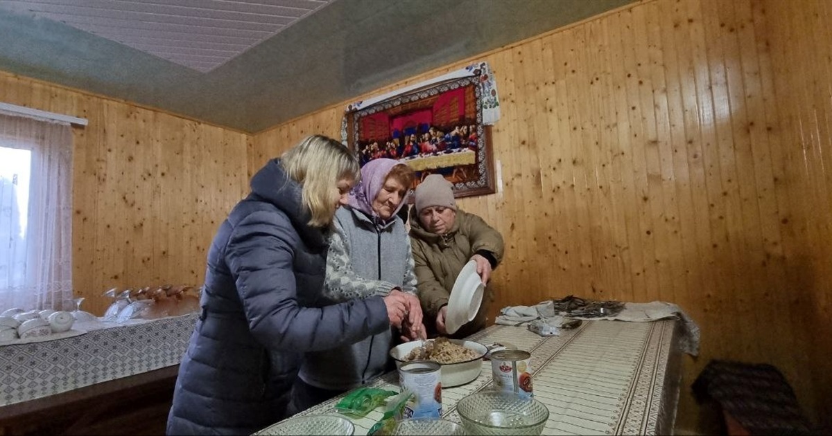 Співати і волонтерити – разом! У П’ядиківцях Неполоковецької ТГ облаштовують соціальну трапезну